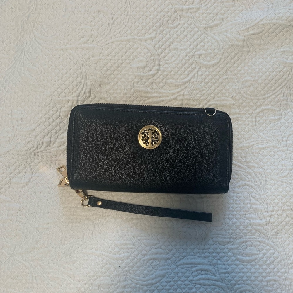 Black women’s wallet